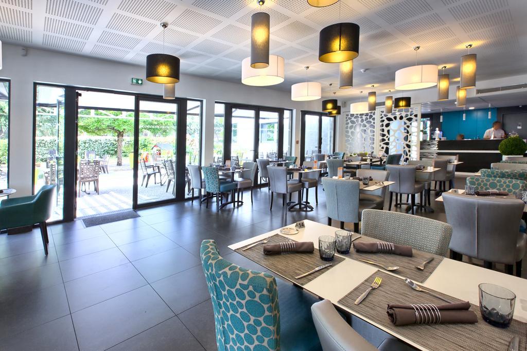 Logis Hotel Restaurant & Spa Au Comte D'Ornon Крадиньян Экстерьер фото