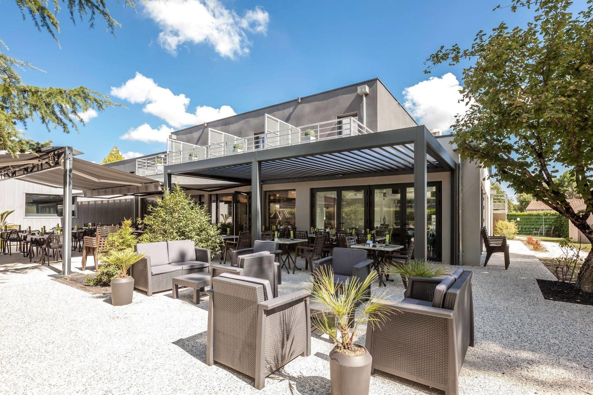 Logis Hotel Restaurant & Spa Au Comte D'Ornon Крадиньян Экстерьер фото